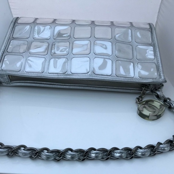 Chanel Bag Vinyl Ice Cube Pochette Shining Silver - Picture 2 of 8